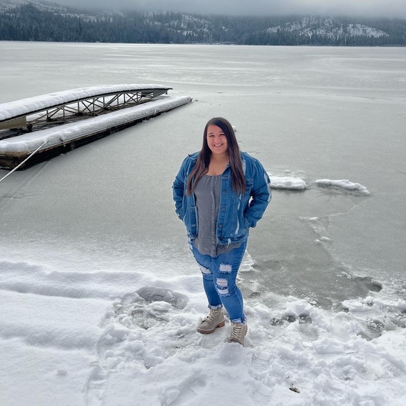 Meet your Posher, Tanisha - Picture 4 of 7